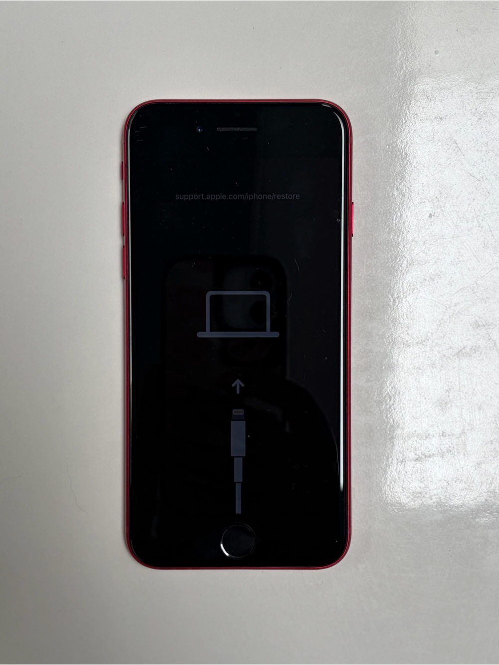 Apple iPhone SE 2022 (Red)